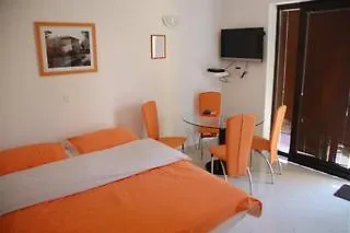 Hotel Alpa 3*